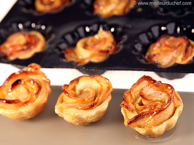 Puff Pastry Apple Roses