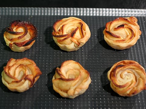 Puff Pastry Apple Roses - 30