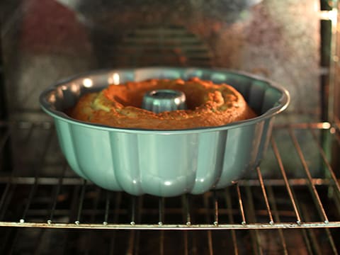 Banana Bread Bundt Cake - 20