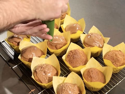 Banana Muffins with Gianduja Icing - 32