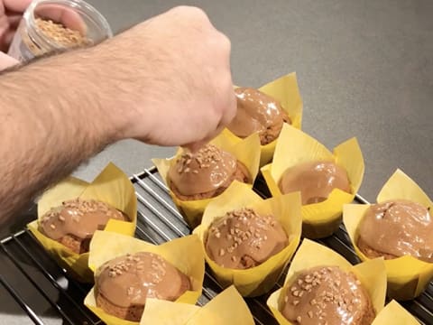 Banana Muffins with Gianduja Icing - 33