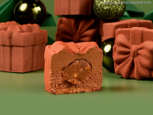 Chocolate Individual Entremets with Banana & Peanut Caramel