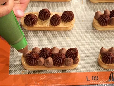 Chocolate & Nougatine Tartlets - 65