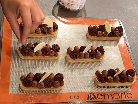 Chocolate & Nougatine Tartlets - 68