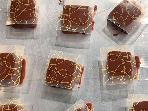 Milk Chocolate Squares with Popping Candy & Crispy Ganache - 44