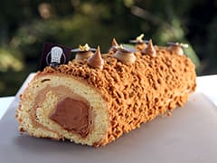 Cinnamon Speculoos Yule Log