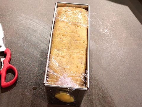 Cointreau Loaf Cake, Mandarin Orange Insert - 65