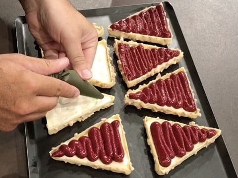 Crunchy Strawberry Tartlets - 87