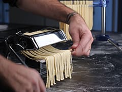 Cutting pastas