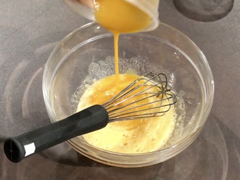 Add the exotic fruit purée to the bowl