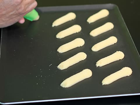 Mini Chocolate Éclairs - 11