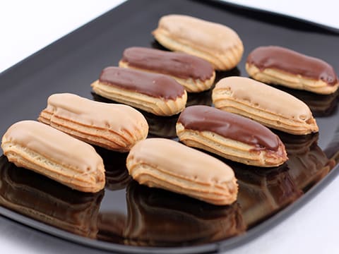 Mini Chocolate Éclairs - 50