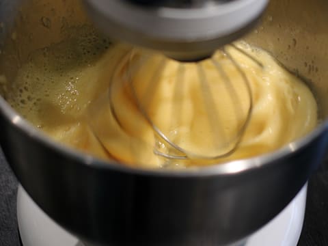 Beat the preparation with the whisk