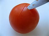 Peeling a tomato - 3