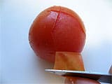 Peeling a tomato - 8