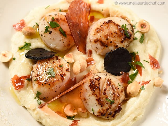 Seared Scallops with Vanilla Parsnip Purée