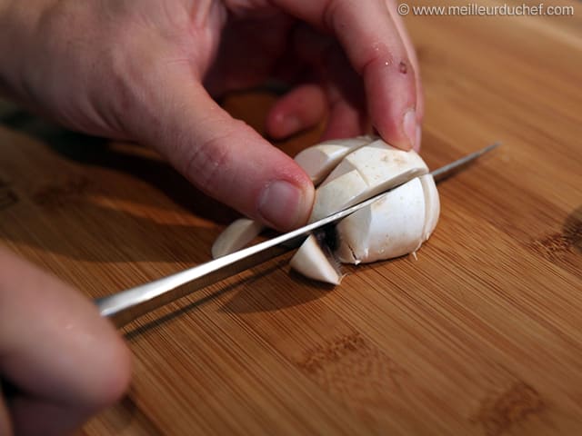 Slicing a mushroom