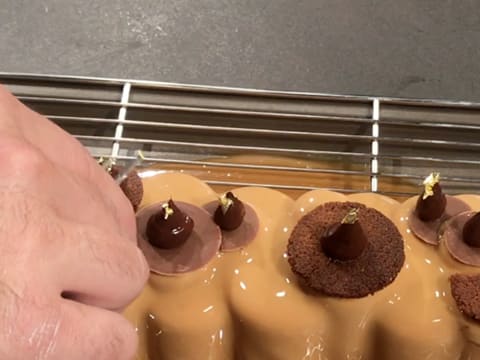 Soft Gingerbread Bûche de Noël - 79