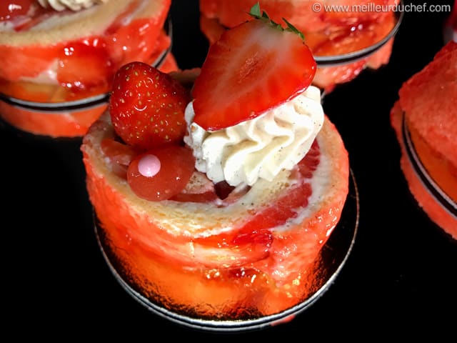 Fraisier Cake Roll