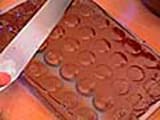 To mold solid chocolate - 4