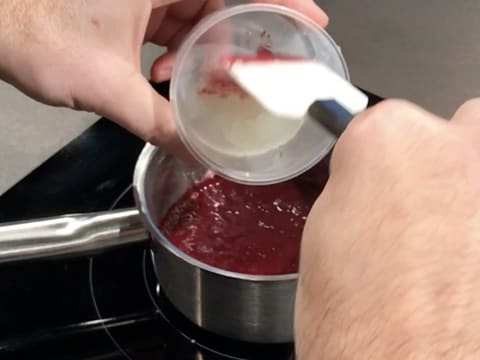 Valentine's Day Rose Cake - 19