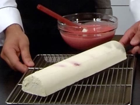 Yule Log with Grapefruit Mousse - 95