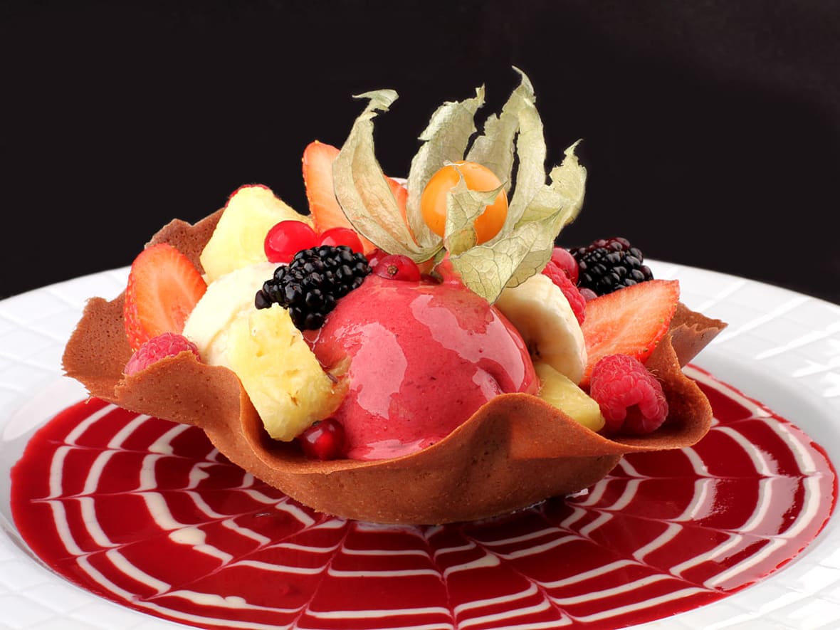 Tulipe de fruits frais et sorbets.*ATTR