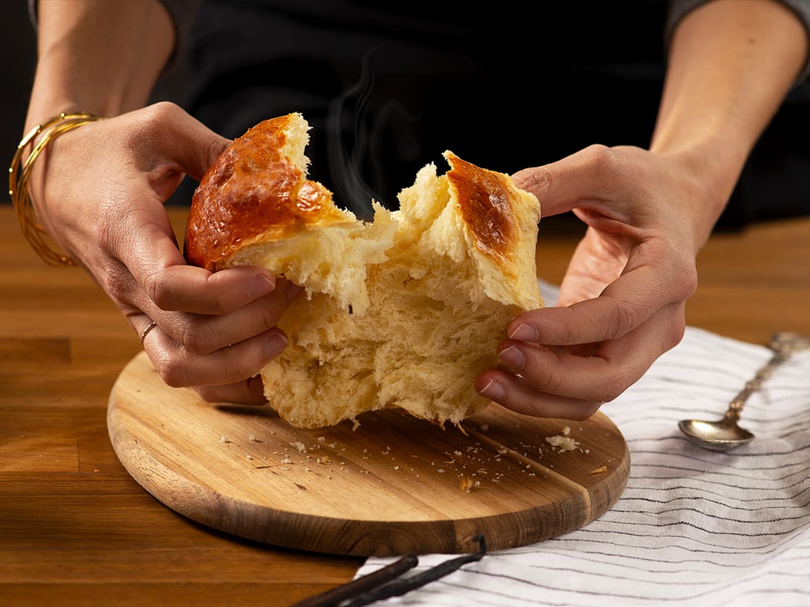 Mie de brioche vendéenne.*ATTR