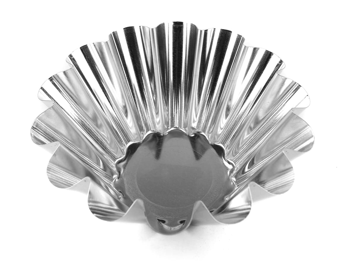 Brioche à brioche en fer blanc.*ATTR