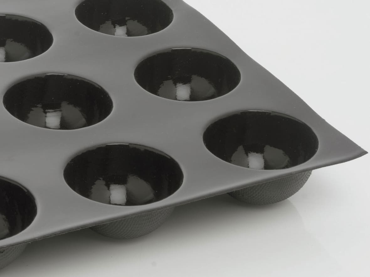 Moule flexipan 96 mini demi sphères.*ATTR