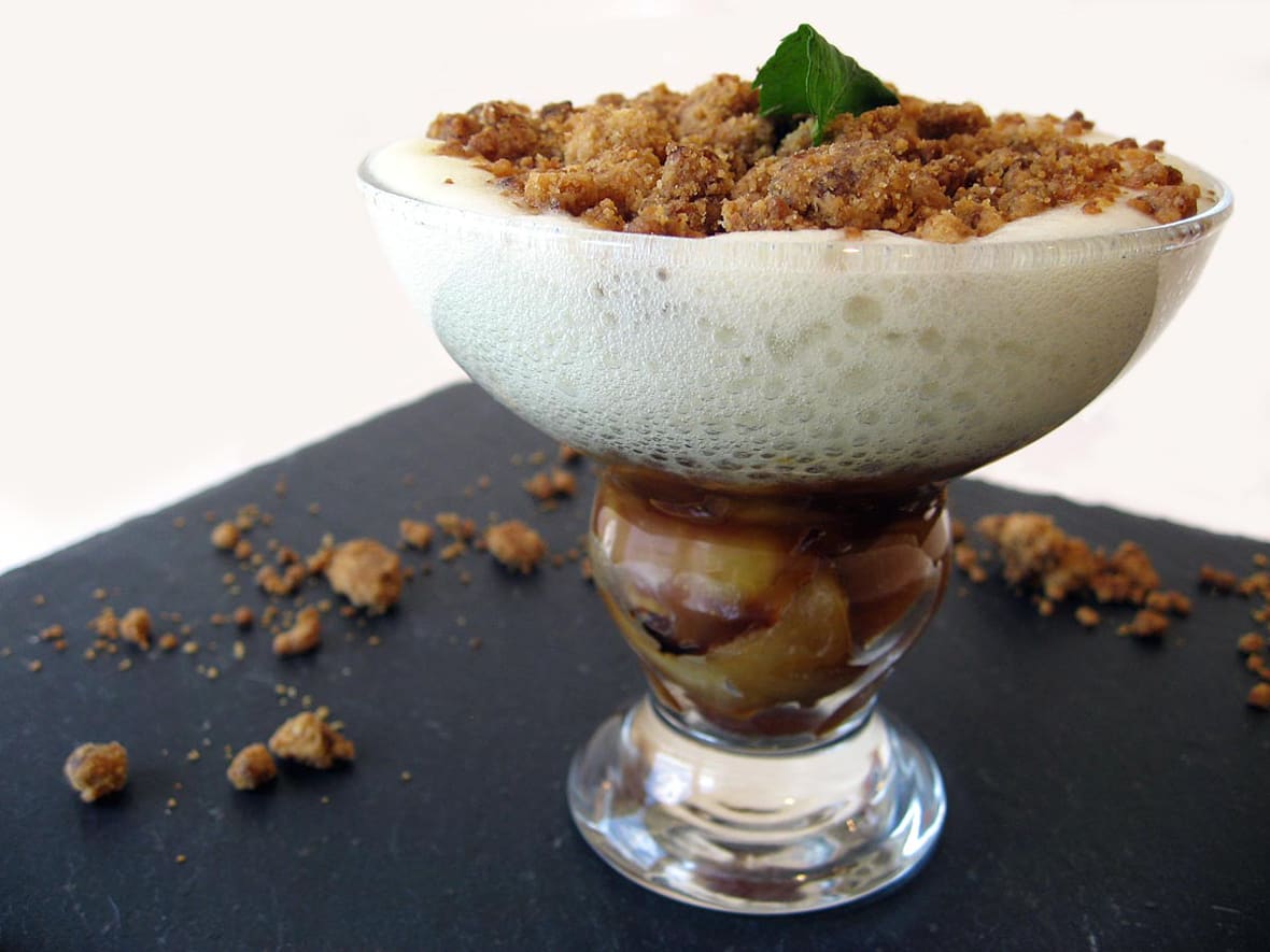 Espuma de pomme en crumble.*ATTR