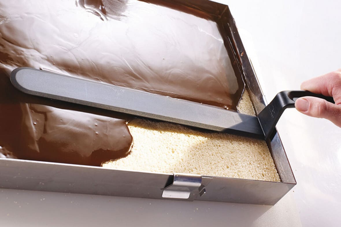 Spatule coudée Exoglass.*ATTR