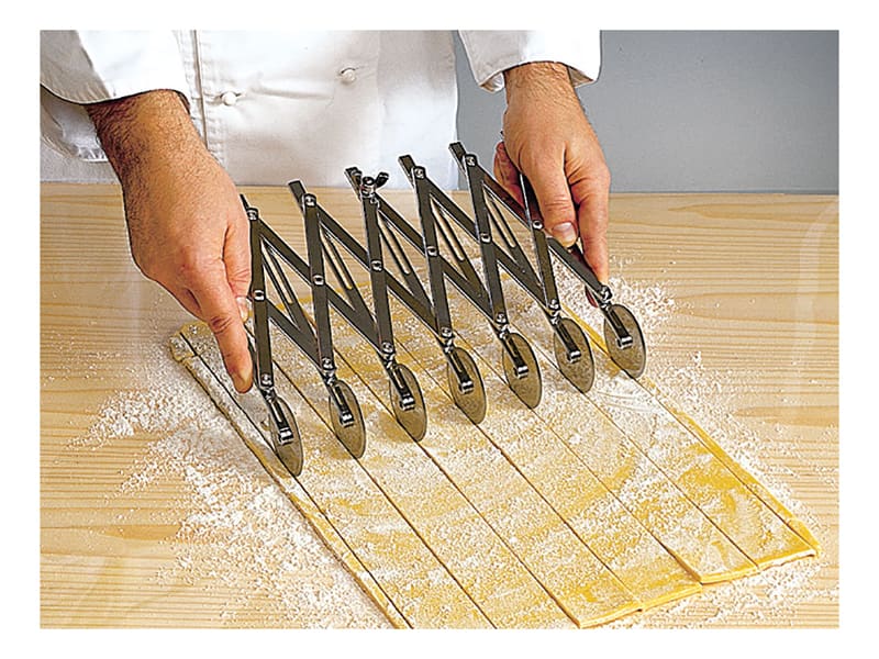Zenker 7781 Tagliapasta A Forma Di Guanto In Lamiera Stagnata – 8x7,2x1,7 Cm, Lavabile In Lavastoviglie - 3