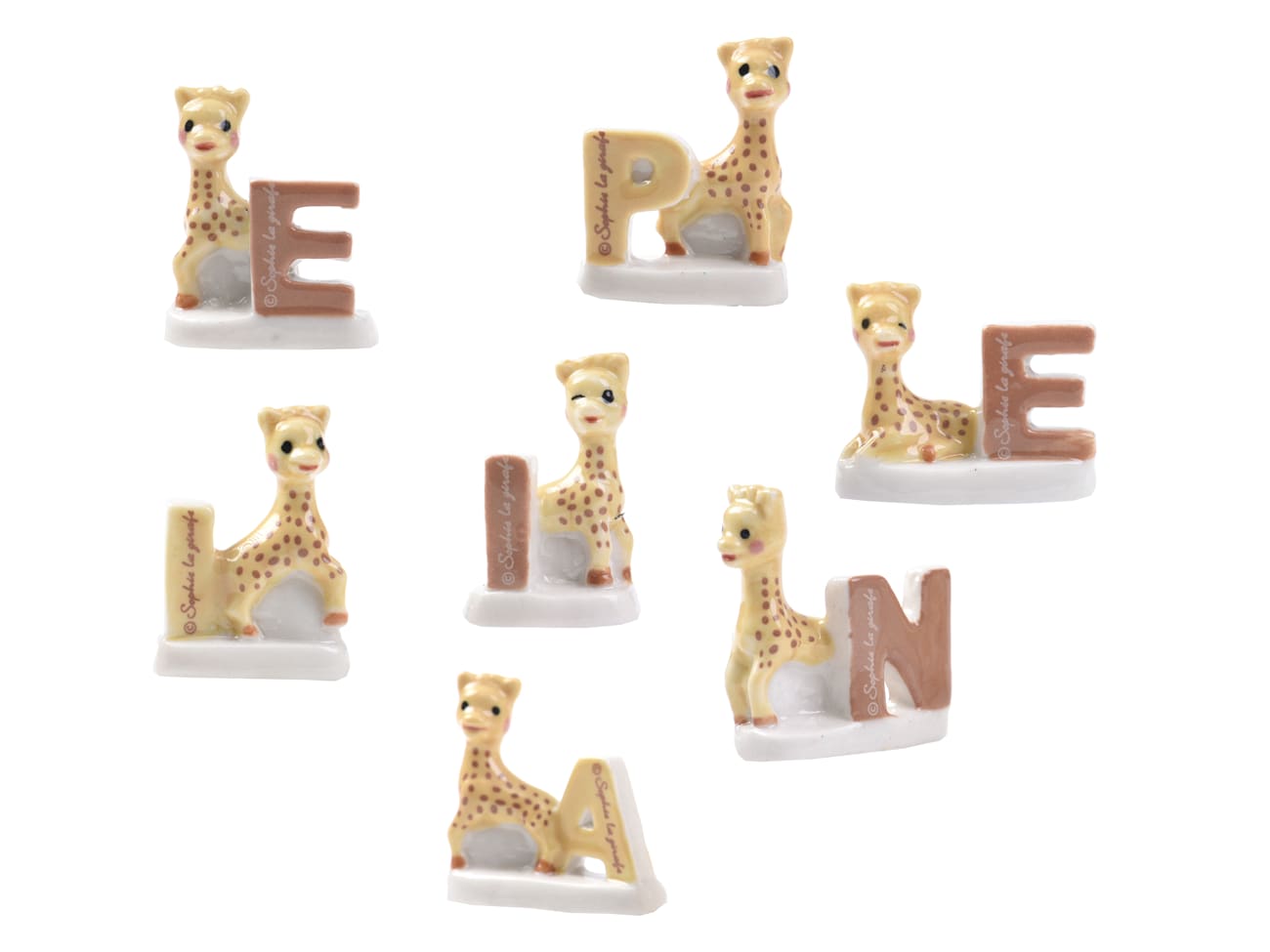Assorted ceramic trinkets representing Sophie the Giraffe. - Meilleur du  Chef