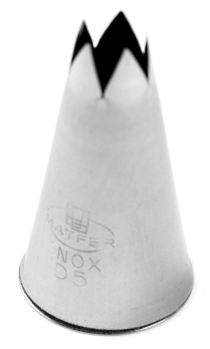 Stainless steel fluted piping nozzle D5 (Ø 11mm, 5 teeth) Matfer