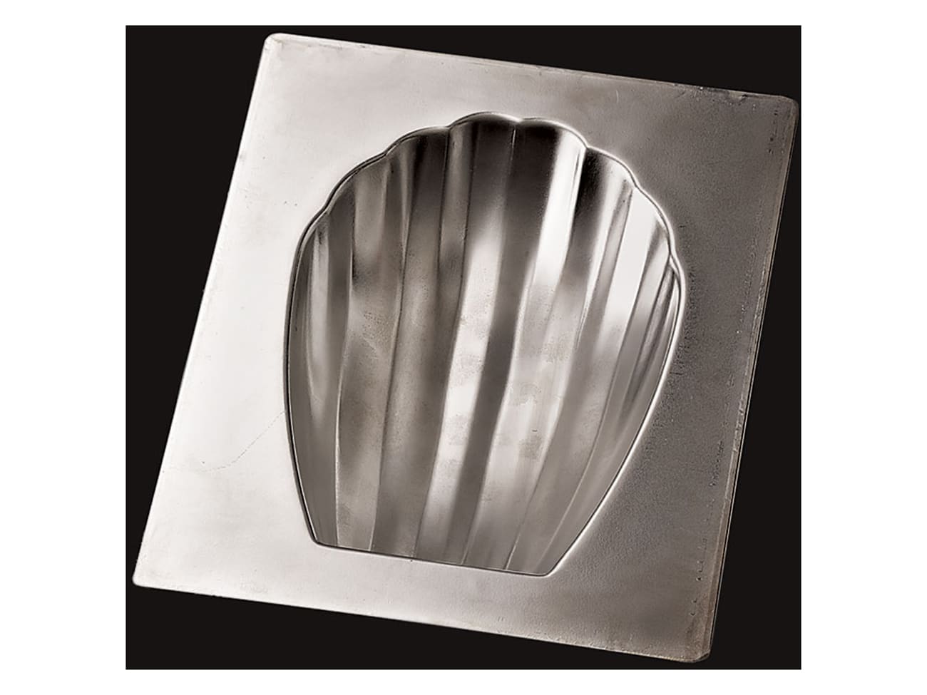 Giant Madeleine Mould Matfer Meilleur du Chef