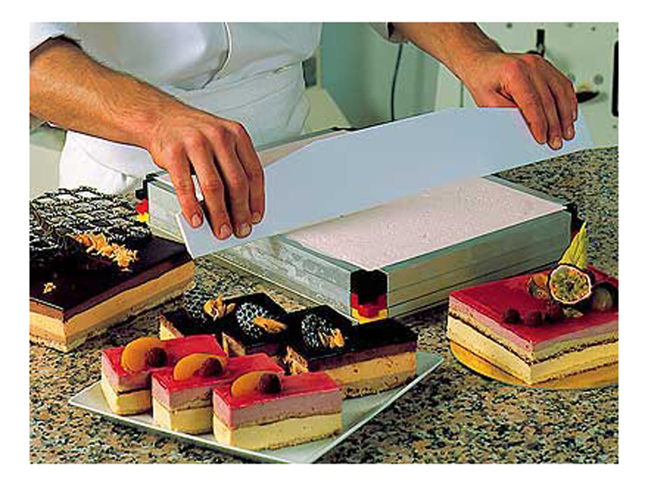 Stackable Frame Set for Guitar Cutter - 38 x 38cm - Base Kit - Matfer ...