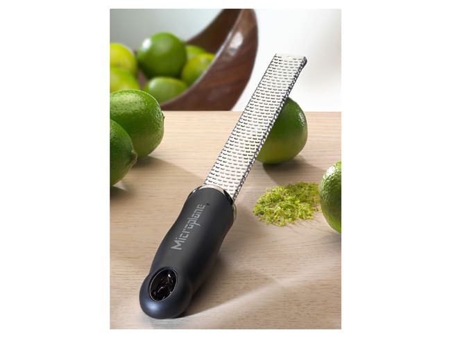 Microplane® Classic Zester Grater - Black - Microplane