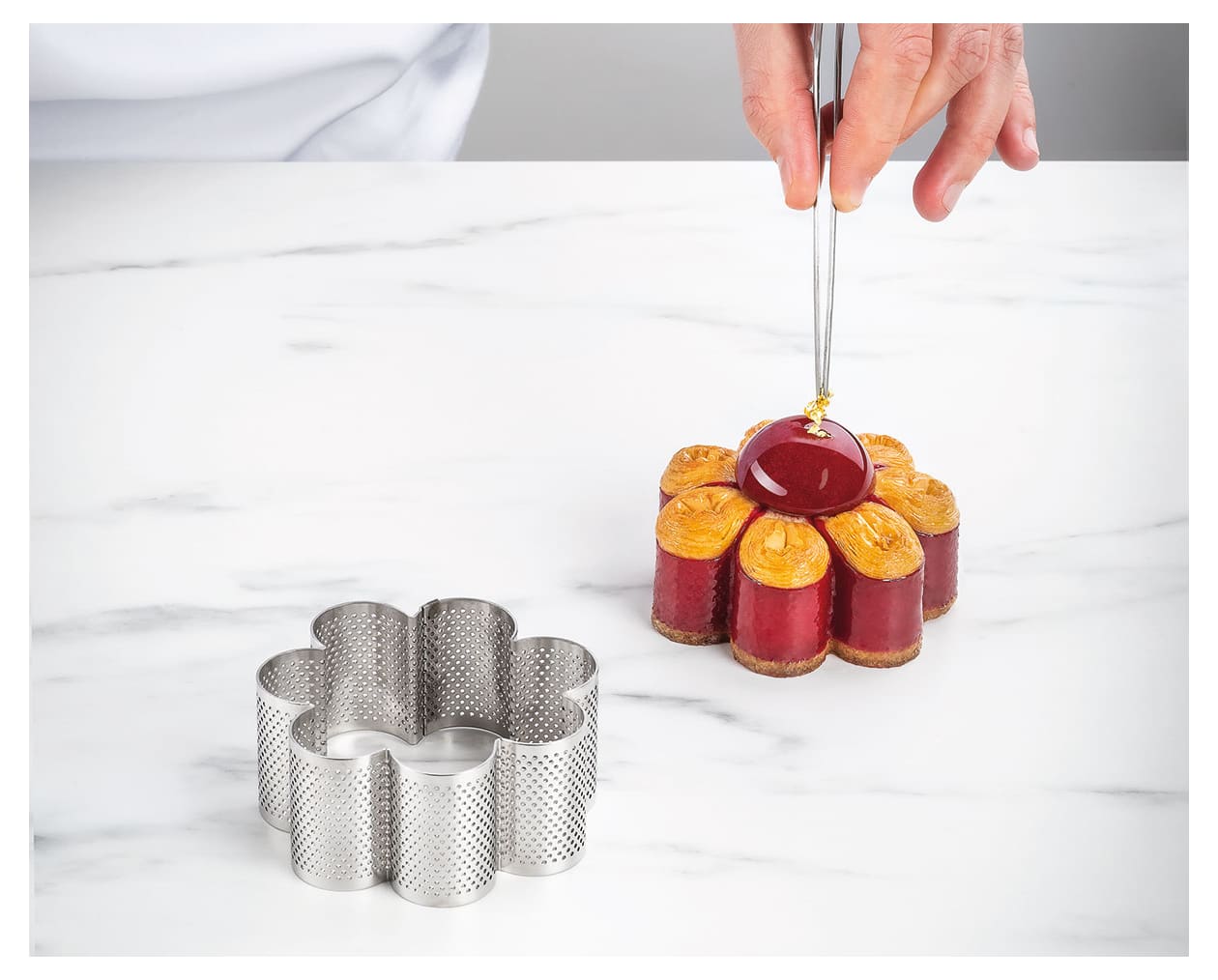 Flower perforated baking ring Meilleur du Chef