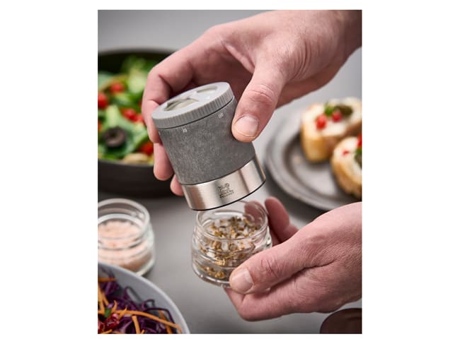 Maestro Salt Grinder - 11cm - Peugeot