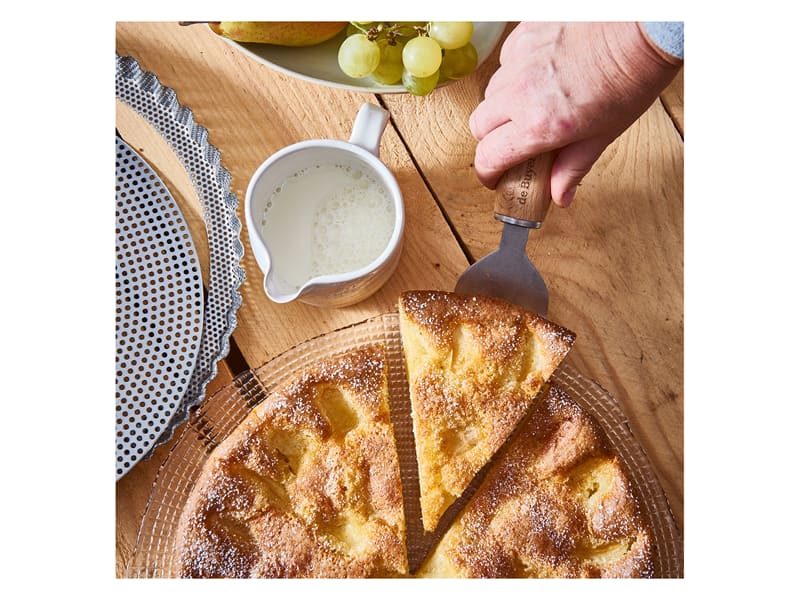 Moule à Tarte IBILI - Fond Amovible 30 Cm Perforé, Noir - Qualité Pro Depuis 1942