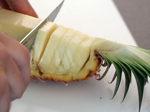 Découper un ananas facilement - Astuce Bridélice