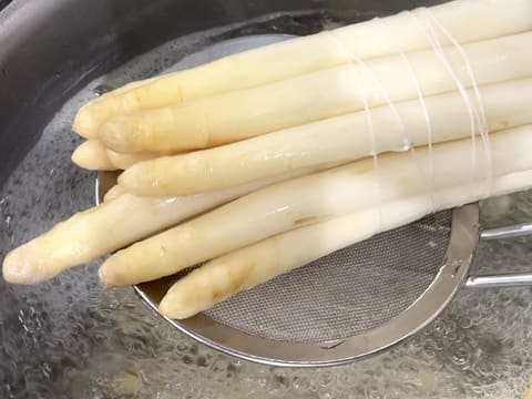 Asperges blanches, sauce Hollandaise - 12