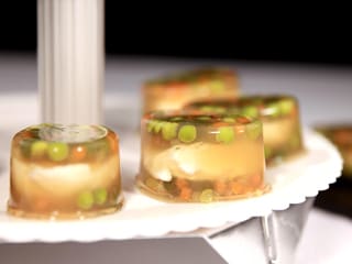 Aspic d'oeuf et de légumes