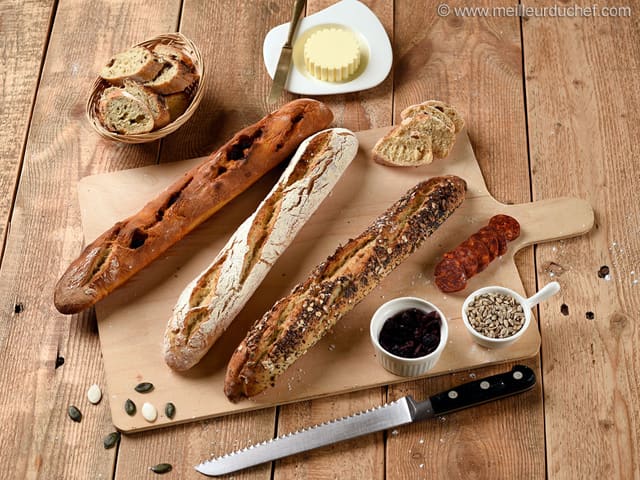 Mini-baguettes (sans pétrissage) - Recette de cuisine illustrée