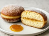 Beignet à la confiture d'abricot