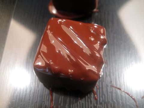Bonbon chocolat fourré à la ganache - 31