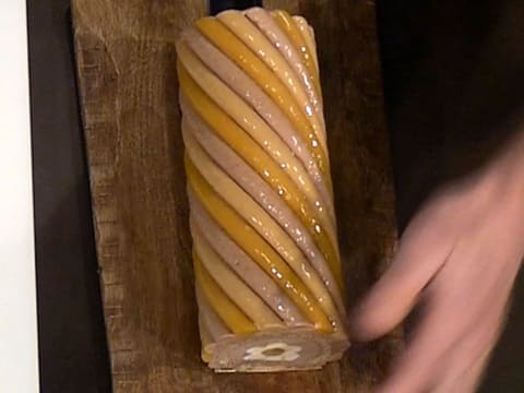 Bûche de Noël chocolat/caramel/passion/yuzu - 159