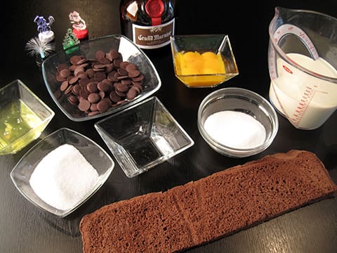 Recette : Bûche de Noël au chocolat et insert crème brulée - Lorminy