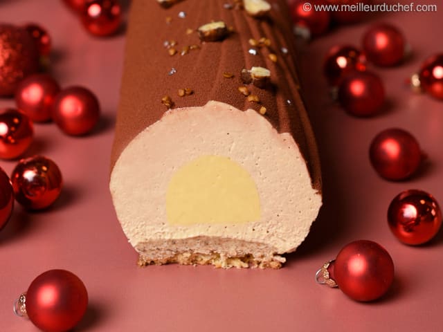 Bûche de Noël Dulcey, noisette & fruit de la passion